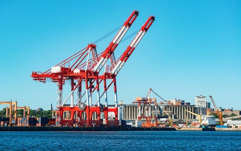 Grue &agrave; portique pour conteneurs